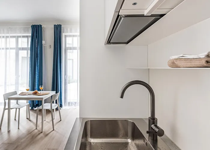 Apartment Center Studio, Parking, 16